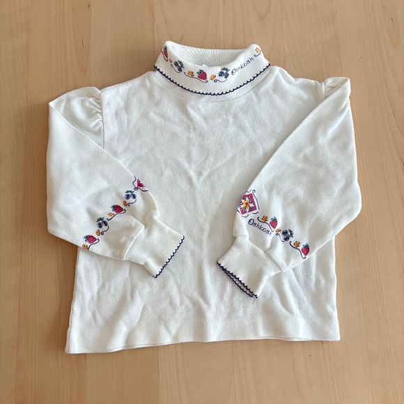 OshKosh B'gosh Other - Vintage OshKosh turtleneck with fruits and floral details 2T